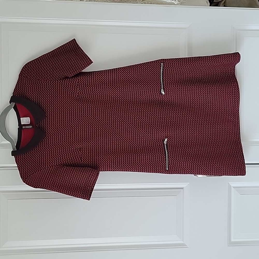 H&M Divided collared shirt dress with front pockets in black & red zig zag print